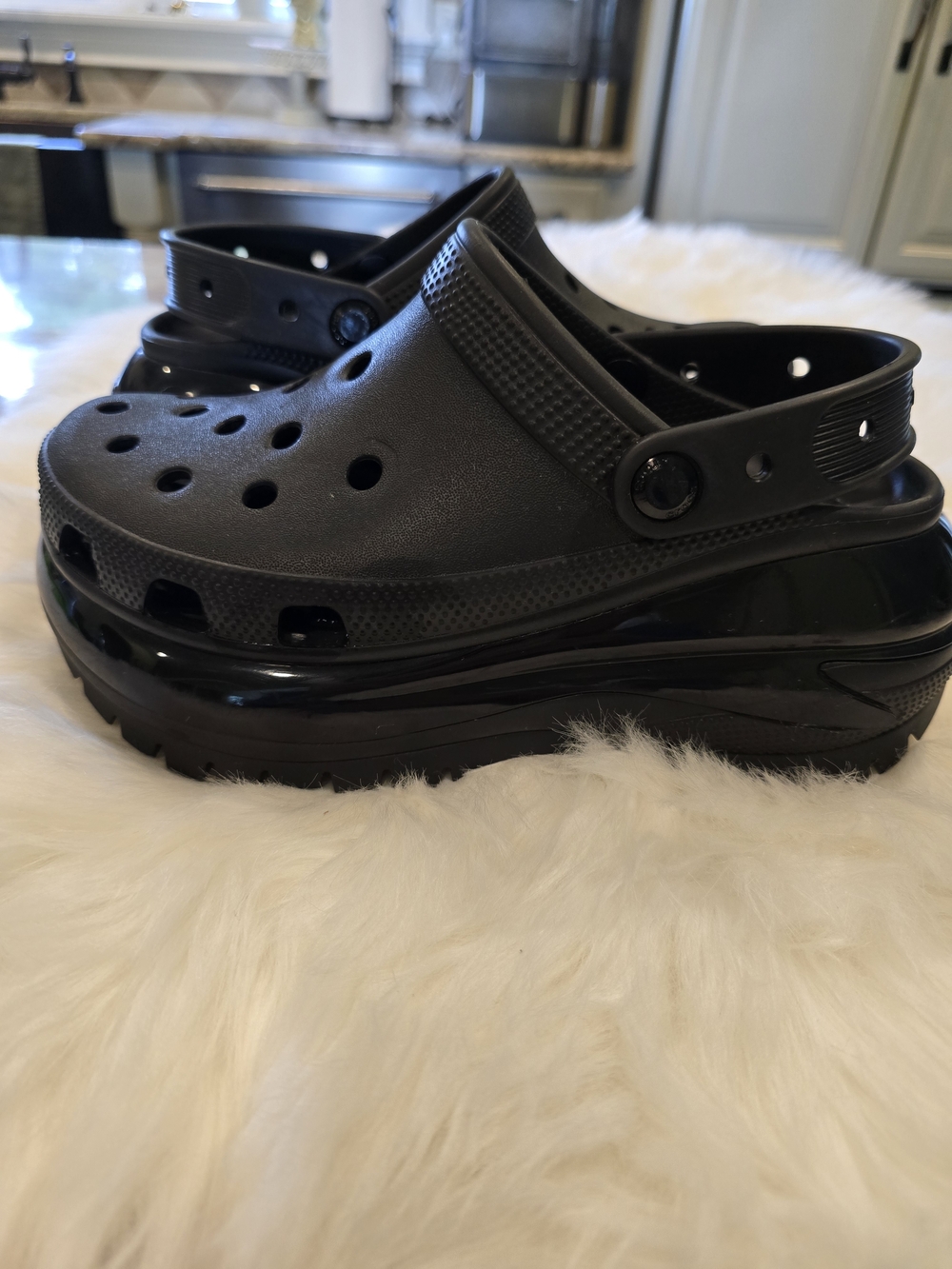 CROCS Black Classic mega Crush Clogs (Men 5 / Women 7)